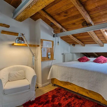 Apartman Castiglione 77 *